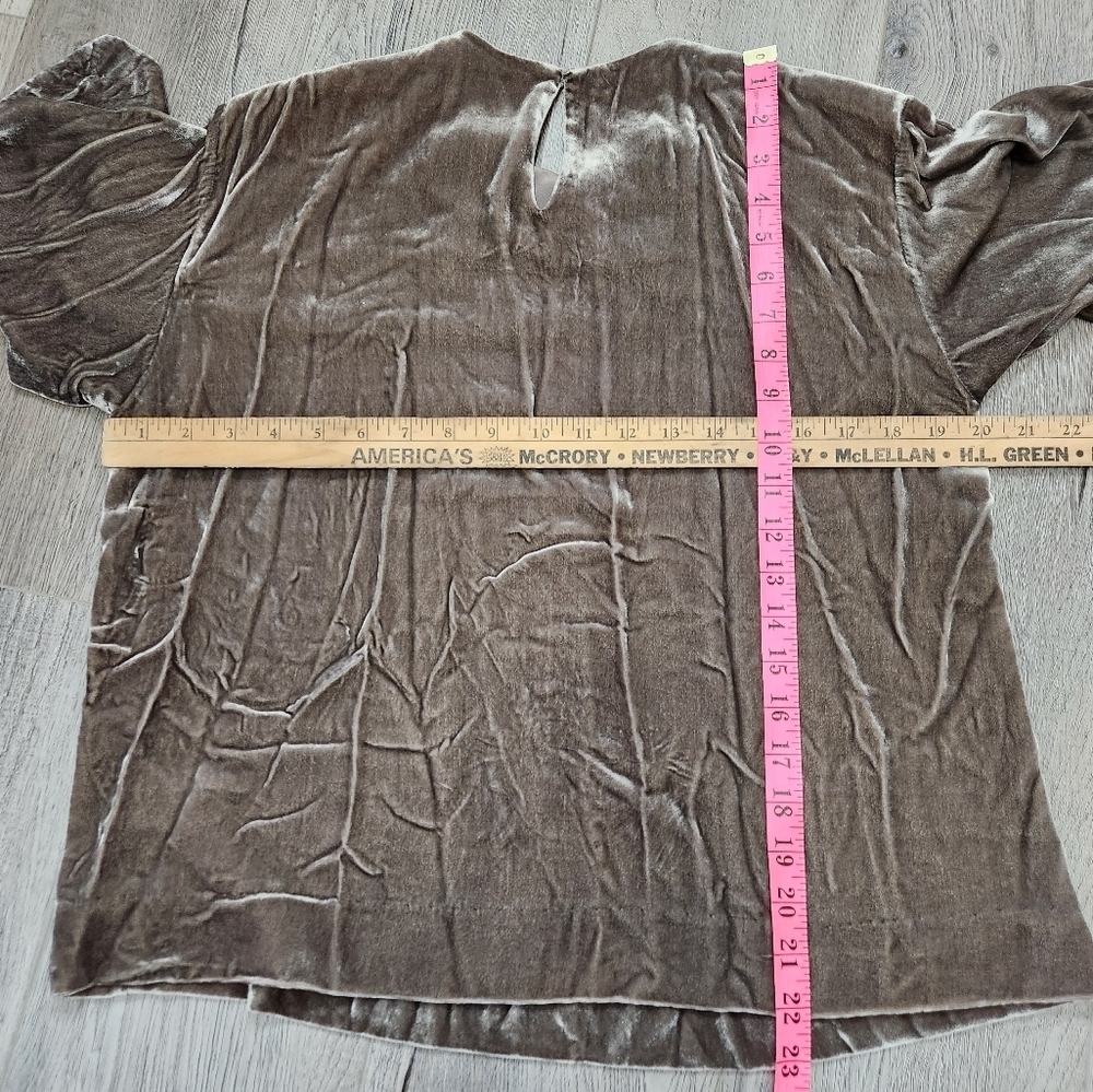 Dorothee Schumacher Jewel Collar Brown Velvet Silk Short Sleeve Blouse Size M - Picture 13 of 13